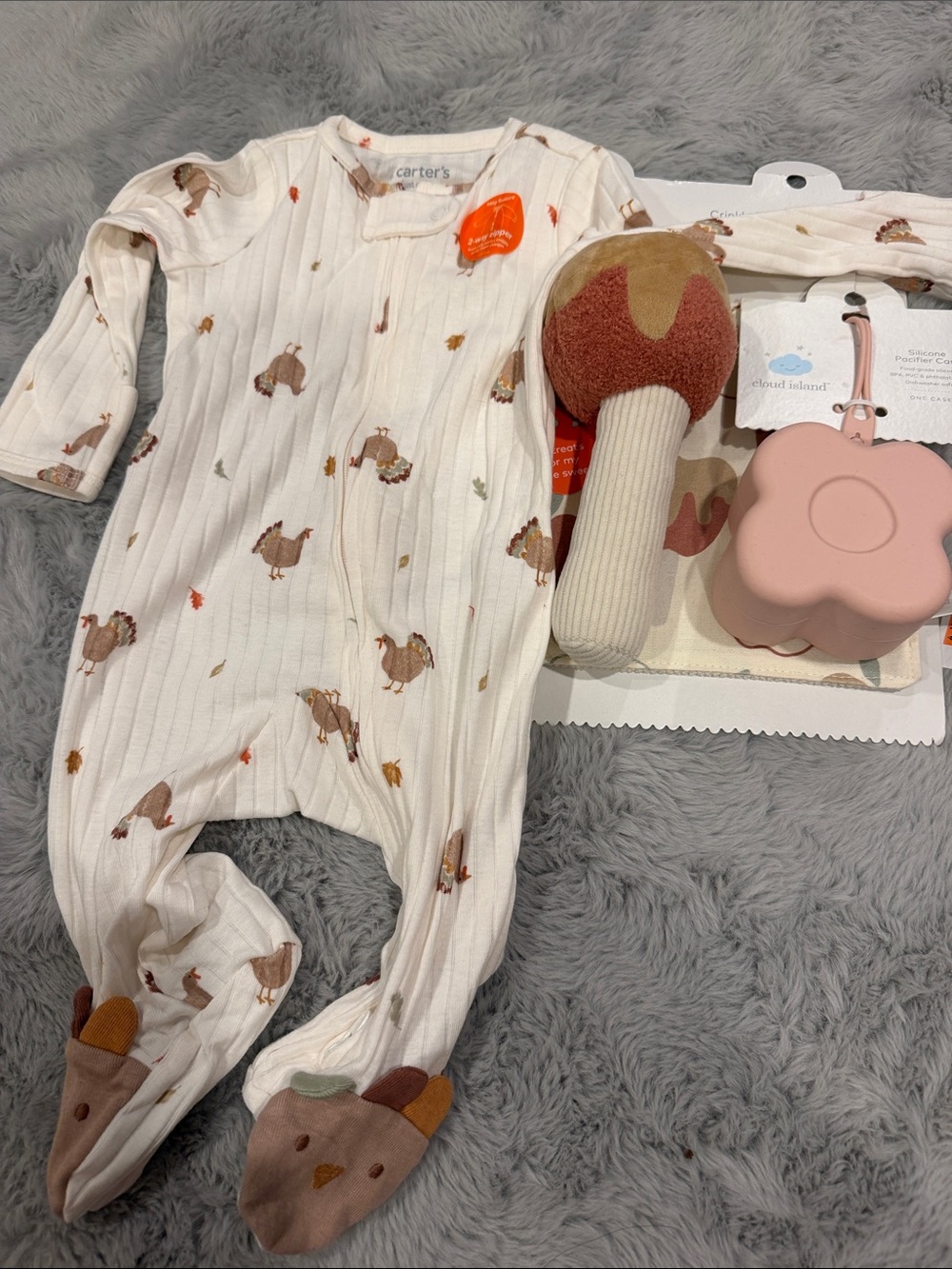 3month fall set Carter's Cream Ribbed Turkey-Print Footed One-Piece and rattle